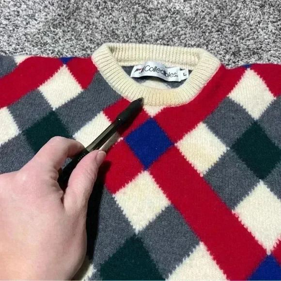 VINTAGE Argyle Sweater Women’s Large Preppy- See Note- Flawed - Picture 7 of 10